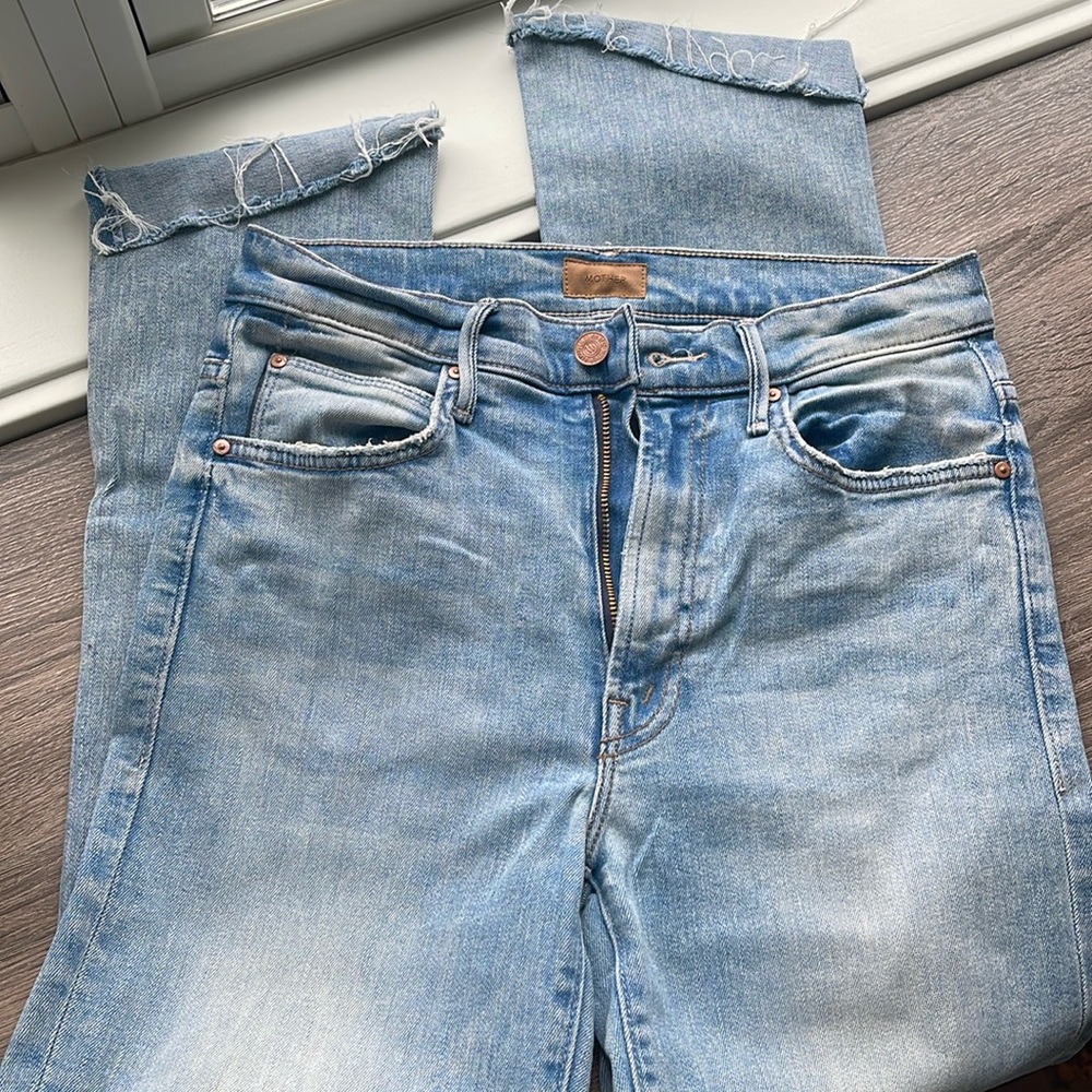 MOTHER Rare, No Longer Avail High Waisted Rascal Ankle Slit Flip Size 26